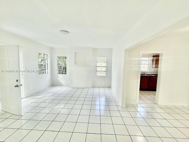 Photo - 569 NW 42nd St