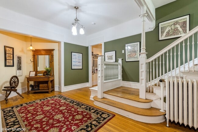 Photo - 1232 Hinman Ave