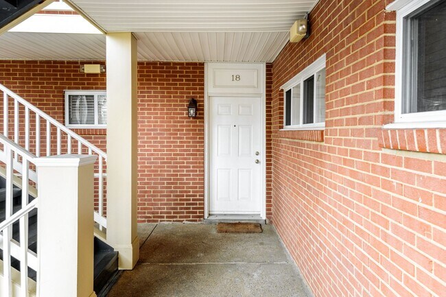 Photo - 2100 Grove Ave Unidad 18