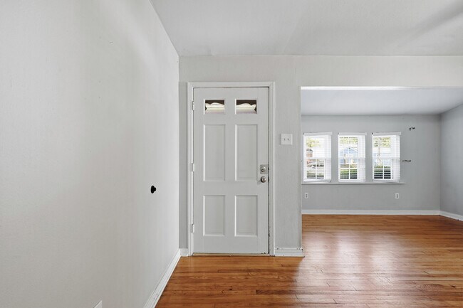 Photo - 3412 Brady Ave