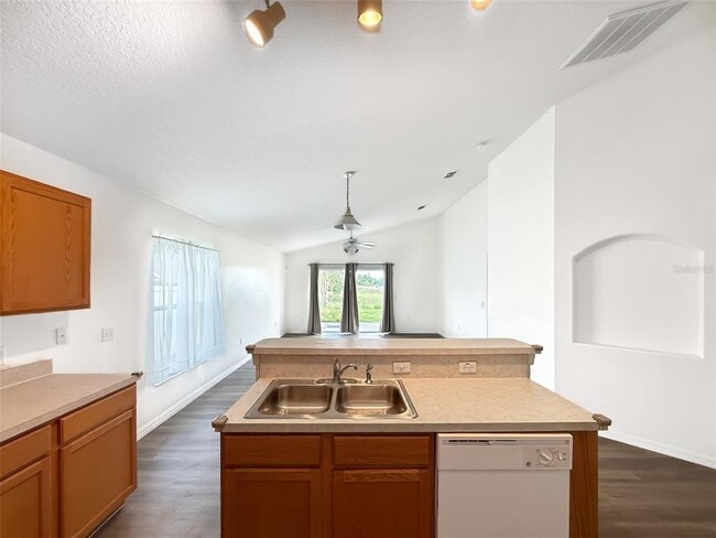 Photo - 129 Garberia Dr