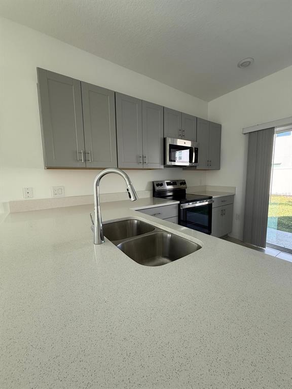 Photo - 2953 Skyline Lp