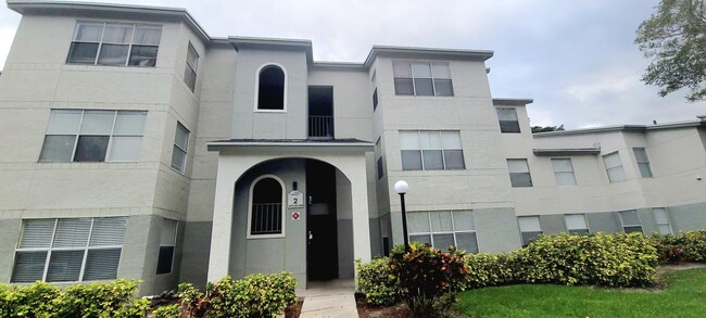 Photo - 1401 Village Blvd Unidad 223 Rental