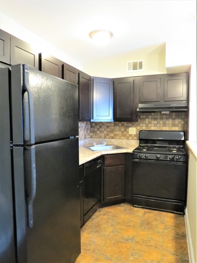University Villa Apartments