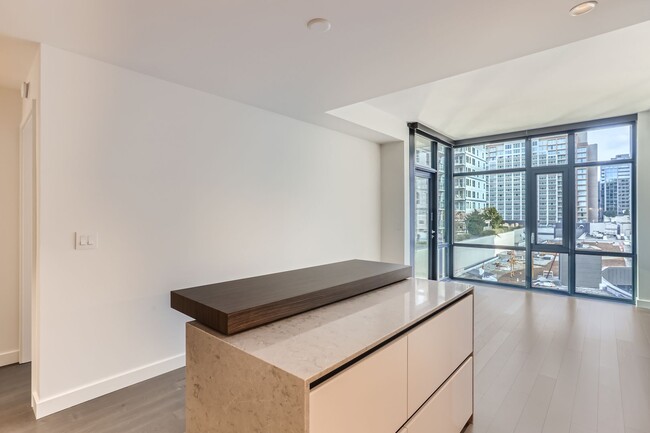 Photo - Avenue Condominiums ~ Downtown Bellevue Unit 507