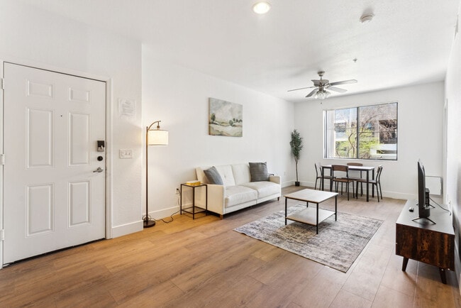 Photo - 6610 N 93rd Ave Unidad ID1055530P