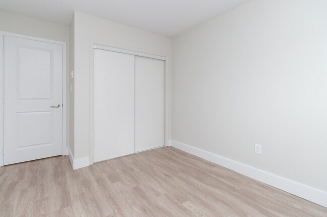 Photo - Alderwood Place Apartments