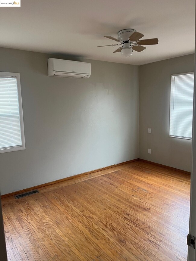 Photo - 161 Sequoia Dr