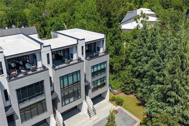 Photo - 914 Lenox Blvd