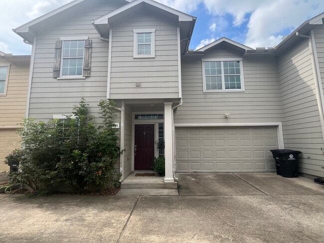Front of House - 1903 Fletcher St Rental