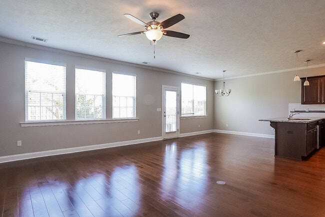 Photo - 463 Brantley Cove Cir