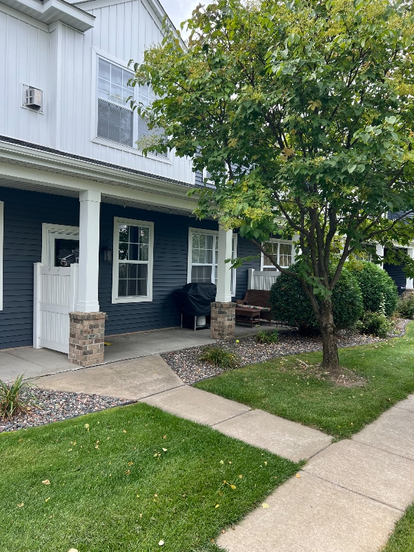 Photo - 6841 Narcissus Ln N