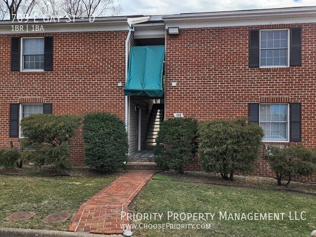 Building Photo - 709 E Gay St Unit D