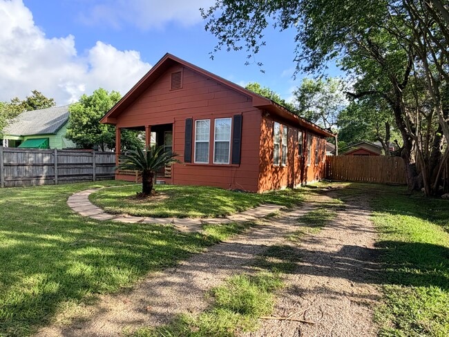 Photo - 508 Forrest St
