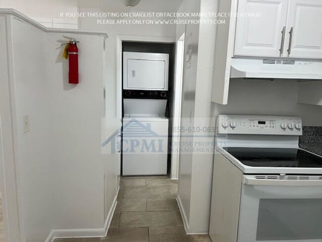 Photo - 732 S J St Unit 2