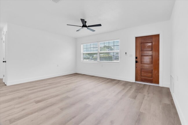 Photo - 8801 Sunlit Cove Dr NE