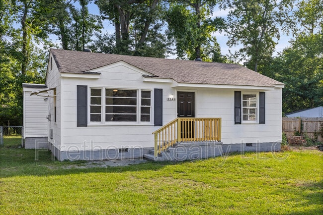Photo - 2541 Rhodes Dr