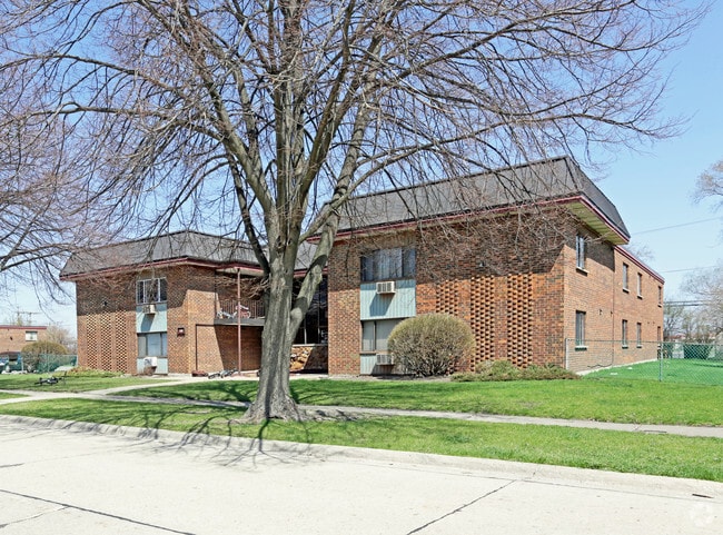 Photo - 315-329 Kimbell Ave
