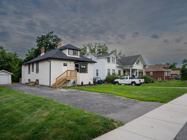 Photo - 523 S Monterey Ave
