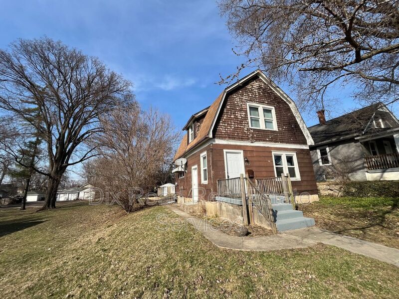 Photo - 2311 Grand Ave