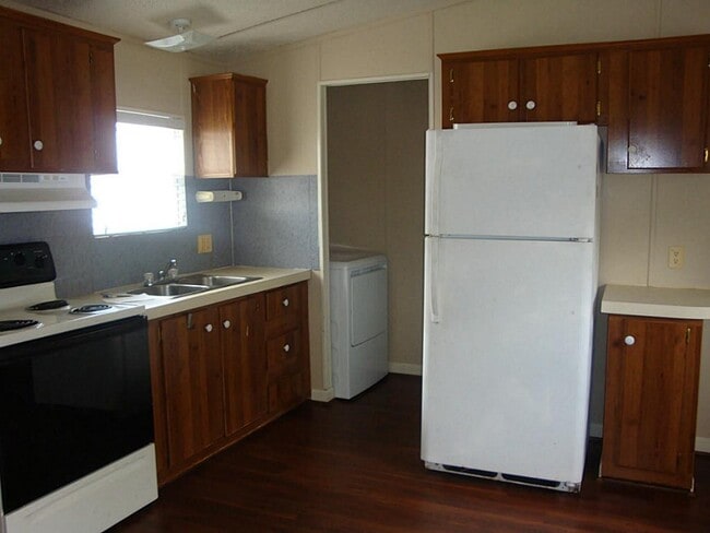 Photo - 2445 Precinct Line Rd