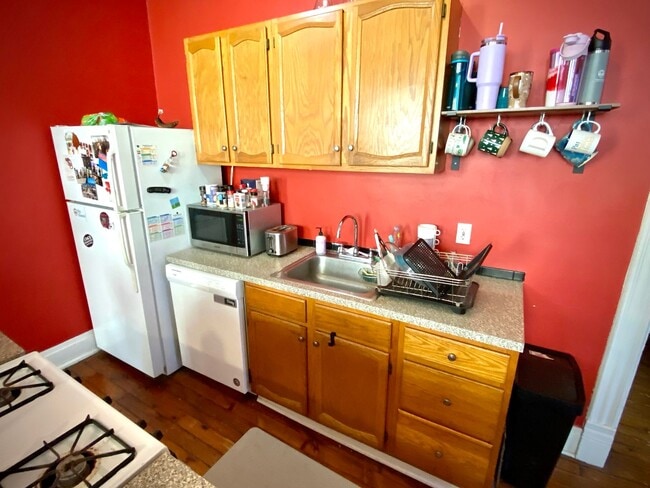 Photo - 715-17 Summerlea St Unidad 717 Summerlea- #1