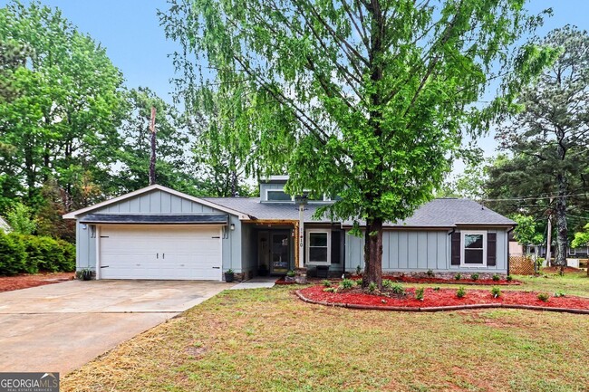 Photo - 210 Fireside Way