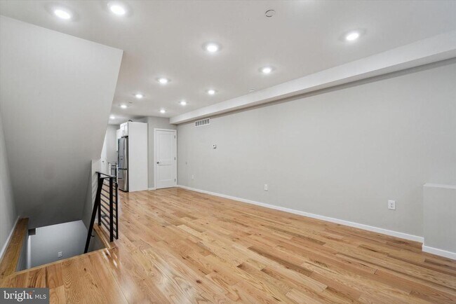 Photo - 1705 W Seybert St