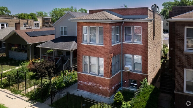 Building Photo - 3337 W Cullom Ave Unit 3 Rental