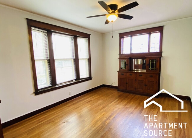 Photo - 4040 W Dickens Ave Unit 1W