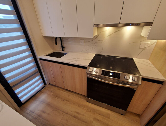 Photo - 19 Woodward St Condo Unit 3