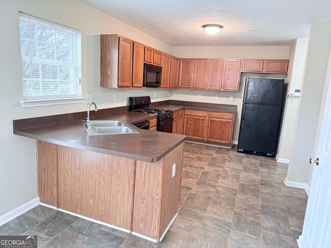 Photo - 136 Rankin Cir