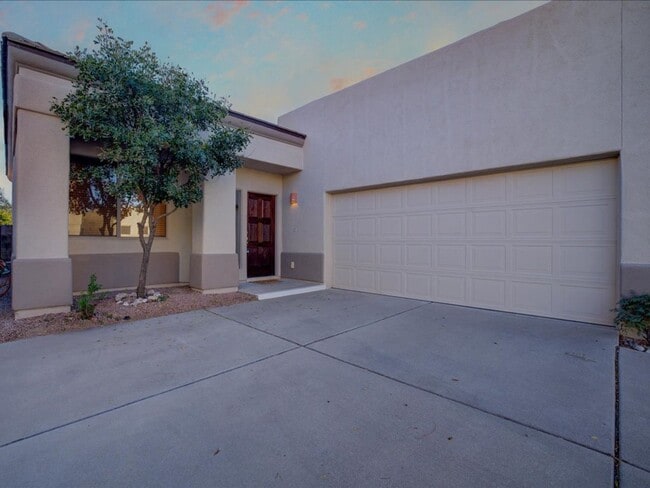 Photo - Beautiful 2-Bedroom, 2-Bath Home with Community Pool
