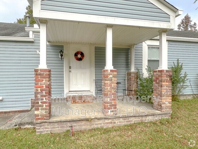 Building Photo - 806-B N Magnolia St Rental