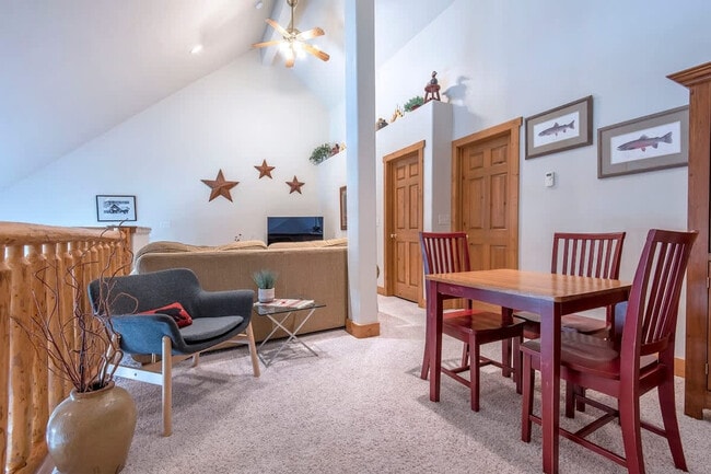 Building Photo - 112 Aspen Meadows Rd Unit ID1310752P Rental