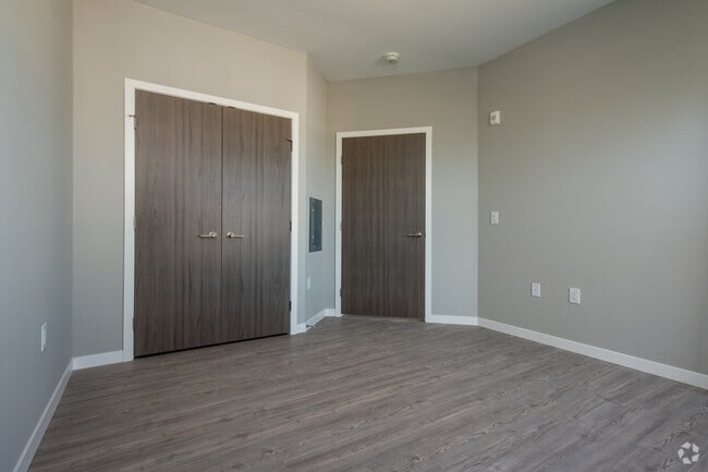 2HAB, 2BA - 1,320 ft²