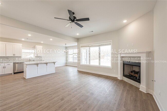 Photo - 6050 W Mecklin St