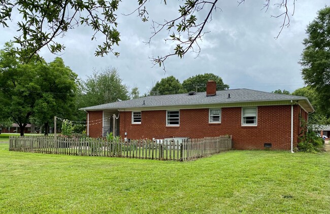 Photo - Charming full brick home!