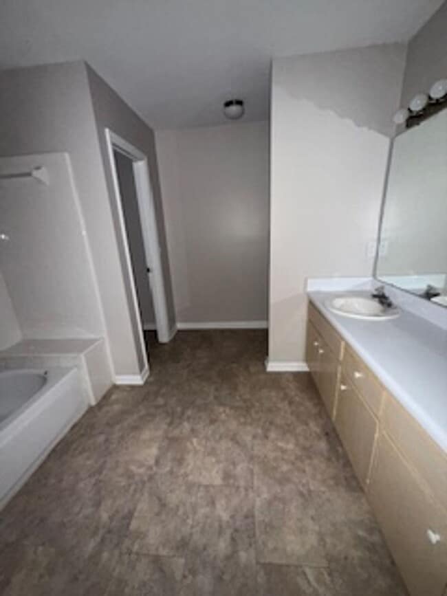Killearn Lakes Available NOW - Killearn Lakes Available NOW House