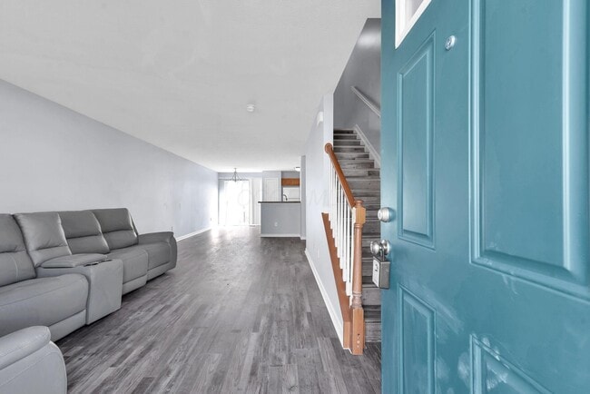 Photo - 8326 Bruntsfield Rd