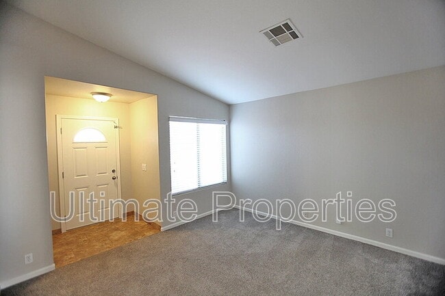 Photo - 15738 W Elm St