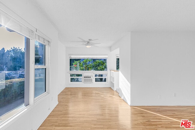 Photo - 122 Croft Ave Unidad 1