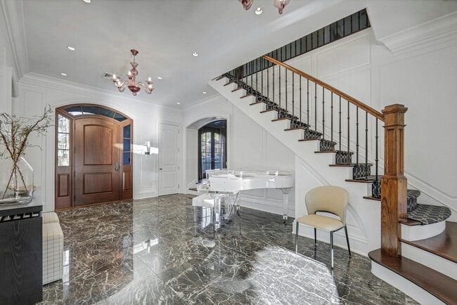 Photo - 373 Hardenburgh Ave