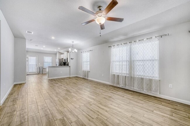 Photo - 8303 Cottage Rose Dr