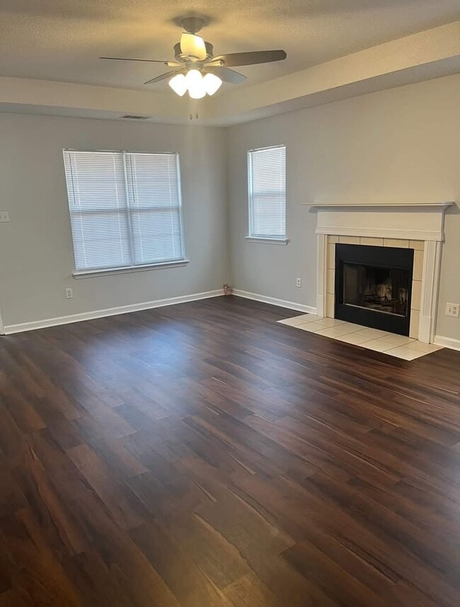 Photo - 123 Chadwyck Cir