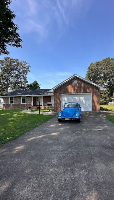 Photo - 114 Sebastian Ave