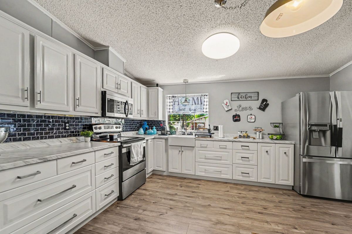 Photo - 6433 Orris St