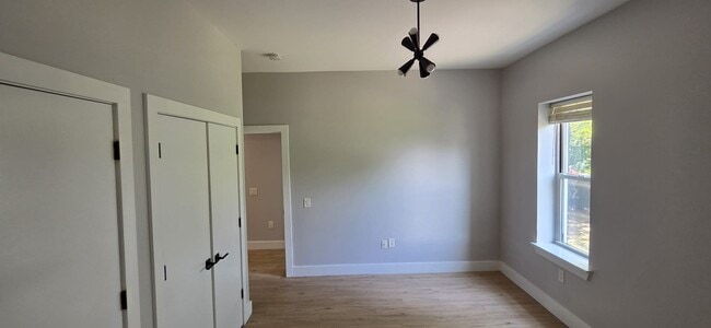 Photo - 520 William St Unit 1D