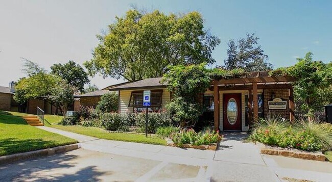 Photo - 2452 Hwy 121 Unit c1