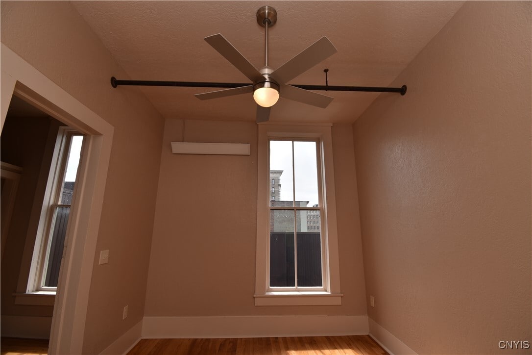 Photo - 170 Court St